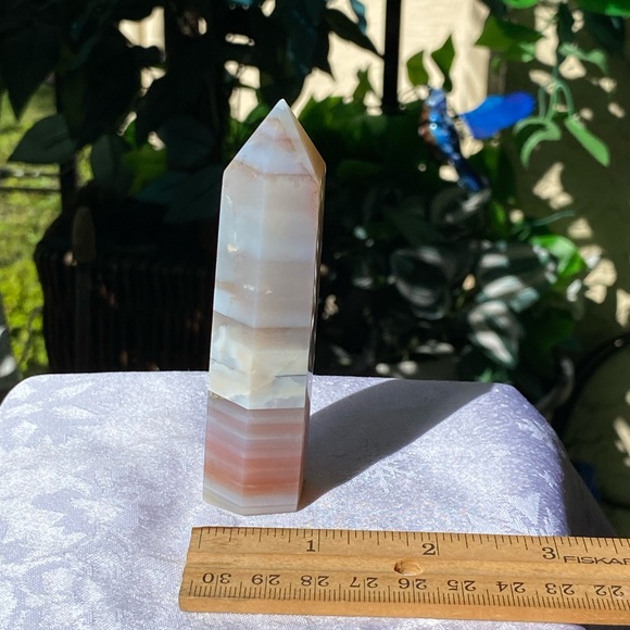 Banded Agate Tower - Picture 8 of 13